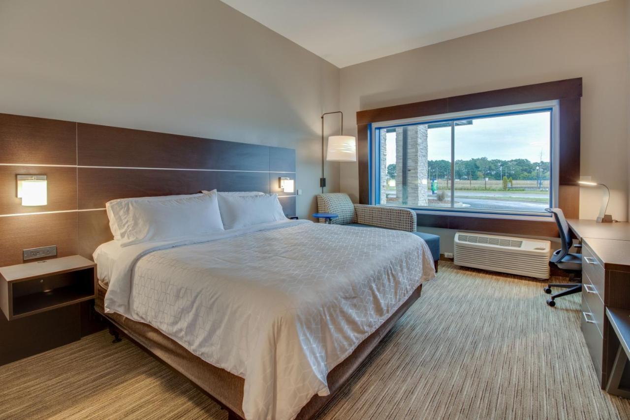 Holiday Inn Express & Suites - Union City By Ihg Екстер'єр фото