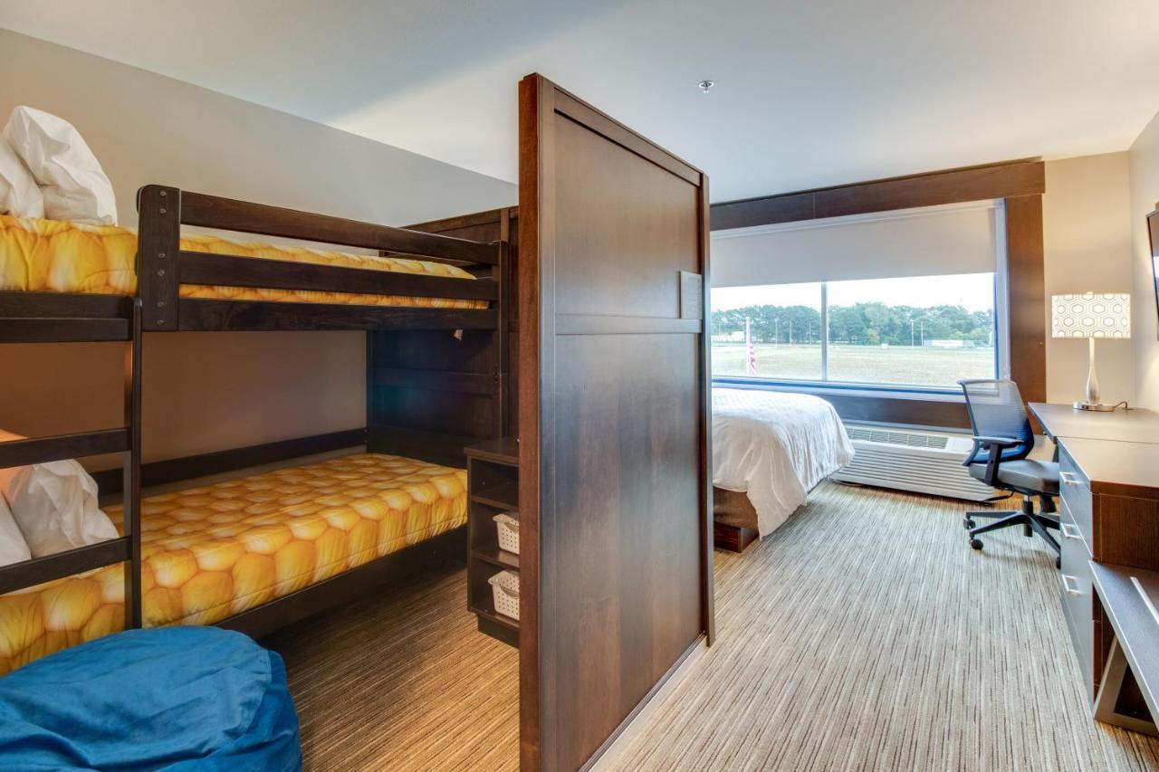 Holiday Inn Express & Suites - Union City By Ihg Екстер'єр фото