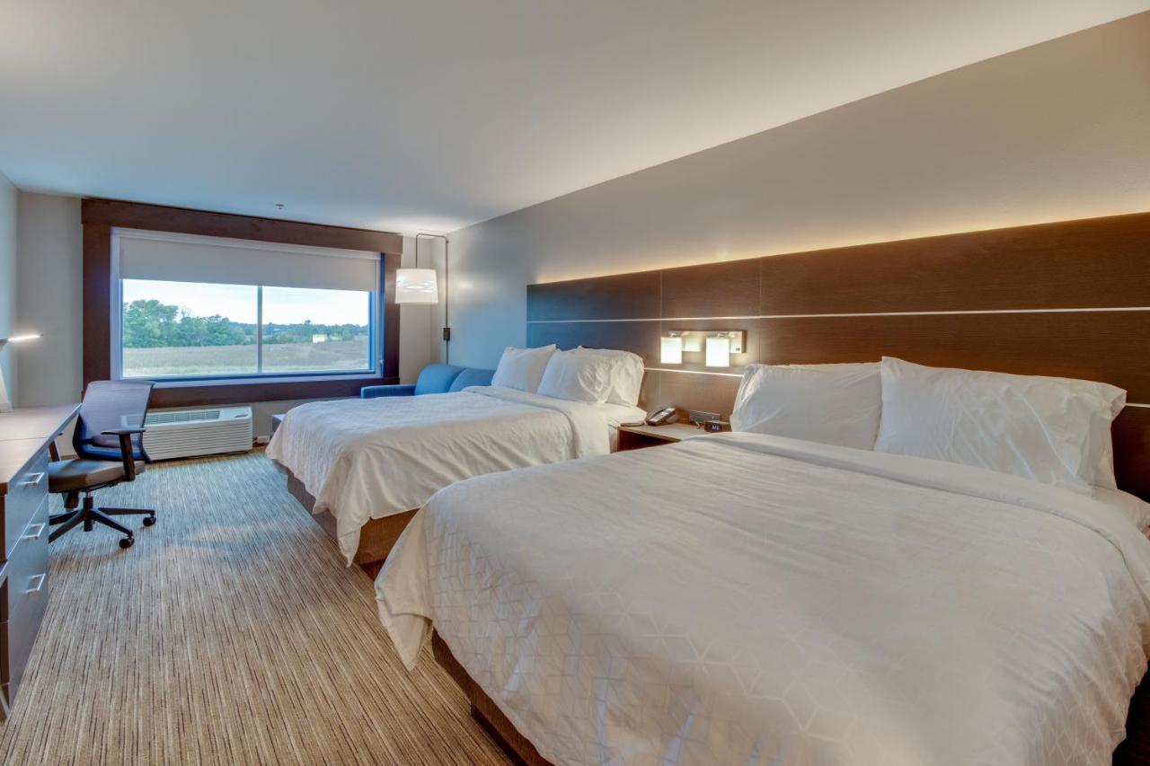 Holiday Inn Express & Suites - Union City By Ihg Екстер'єр фото