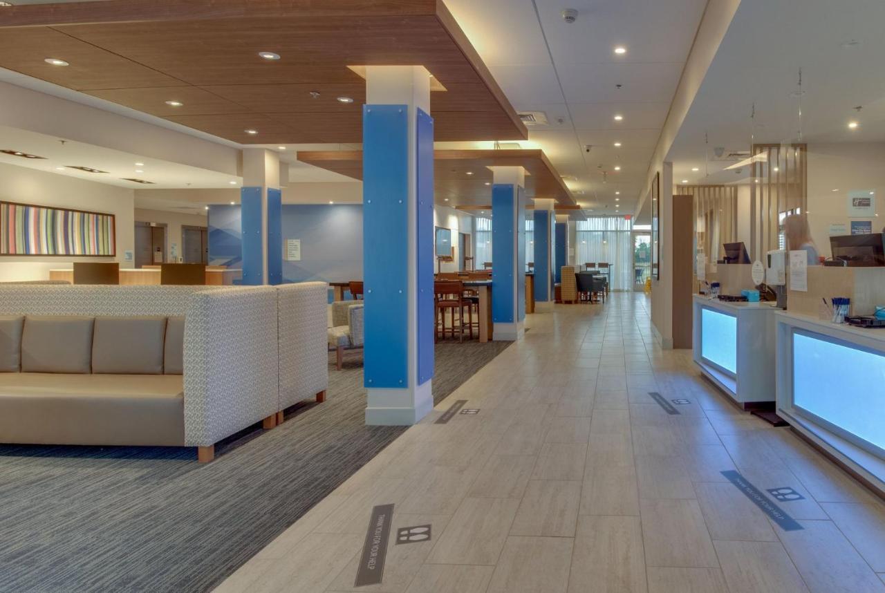 Holiday Inn Express & Suites - Union City By Ihg Екстер'єр фото